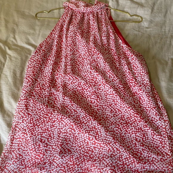 Old Navy Sleeveless Blouse - Picture 5 of 6